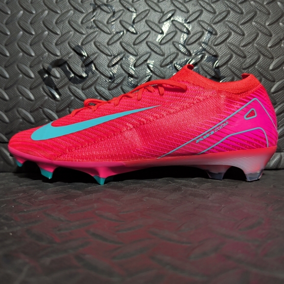 Athletic_Shoes